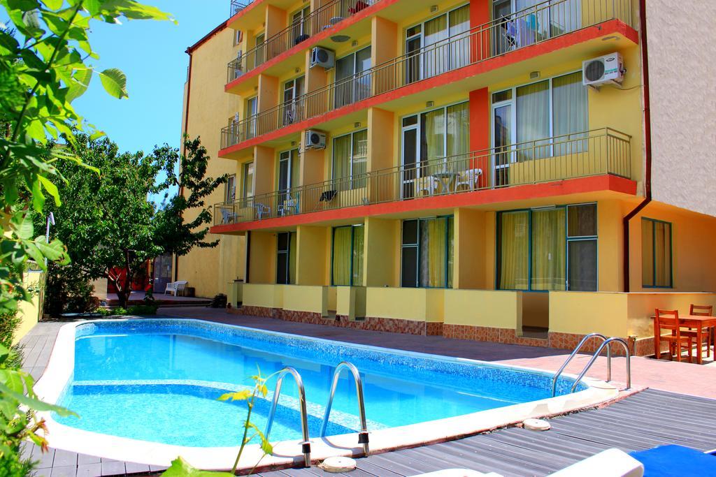 Ryor Hotel Сонячний Берег Екстер'єр фото