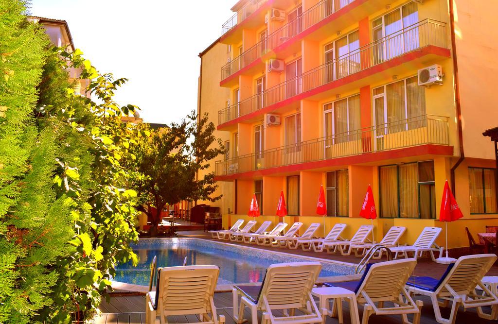 Ryor Hotel Сонячний Берег Екстер'єр фото